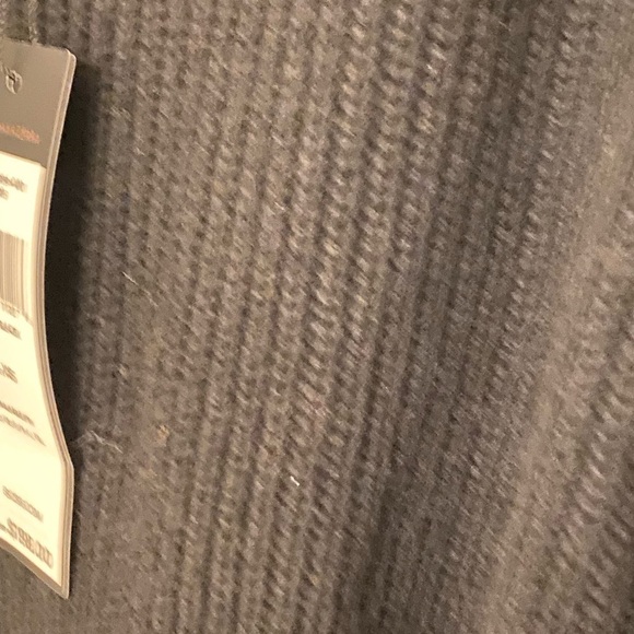 NWT BCBGMaxAzria Boatneck Long Sleeve Belted Sweater Size XS - Picture 8 of 8